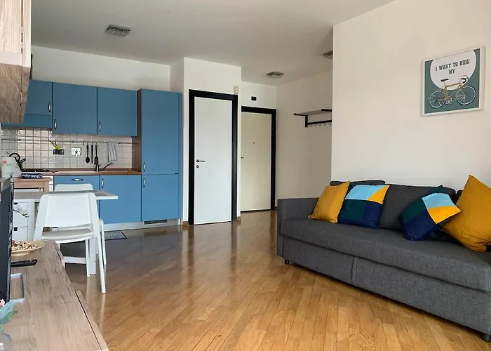 Bilocale Sull'acqua Al Porto Antico Apartmán Janov